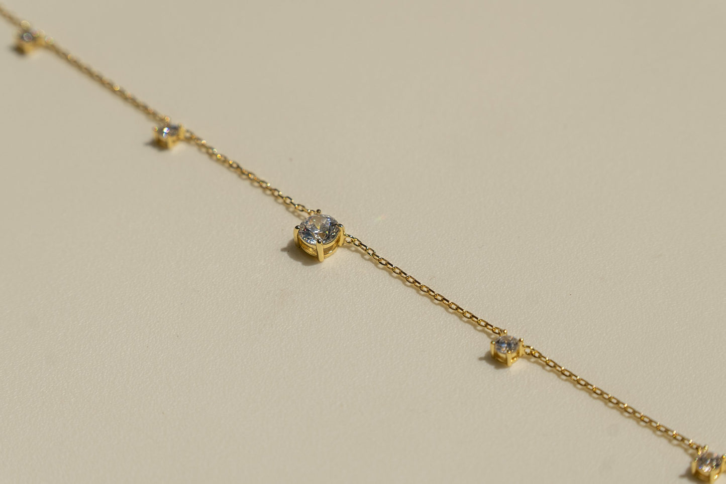 Circle Gem Bracelet