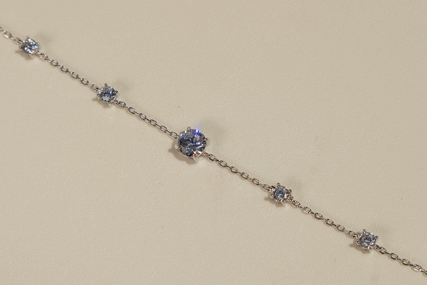 Circle Gem Bracelet