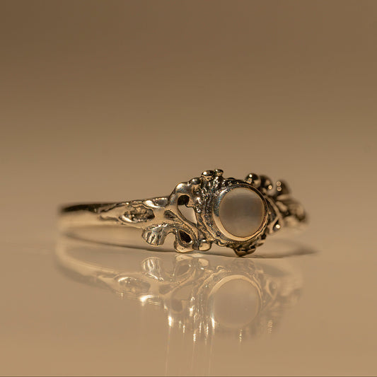 Soléne Pearl Ring