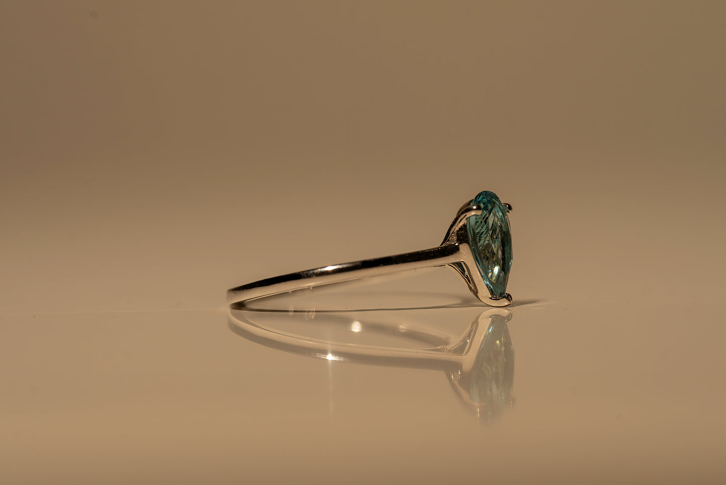 Drop Centerstone Ring