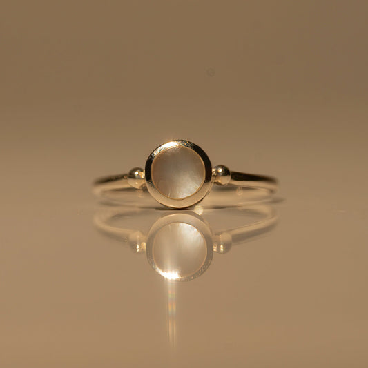 Geneviéve Pearl Ring