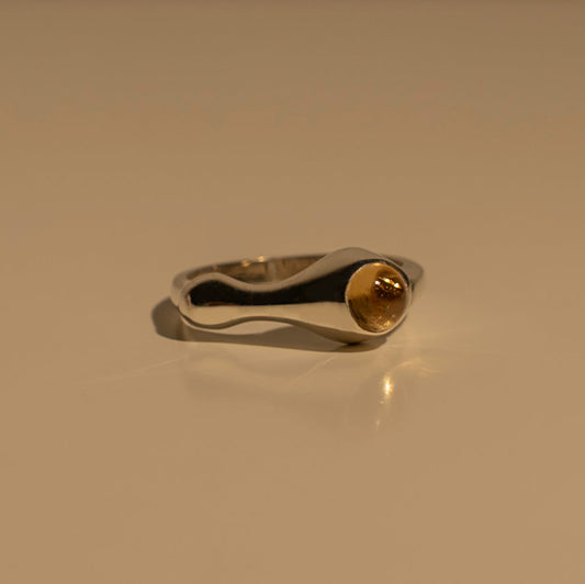 Fluid Stone Ring