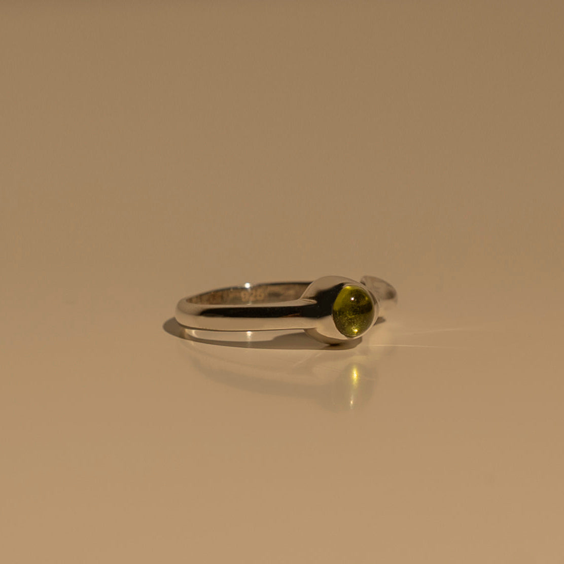 Fluid Stone Ring
