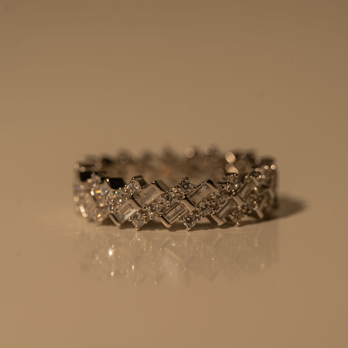 Zig Zag Gem Ring