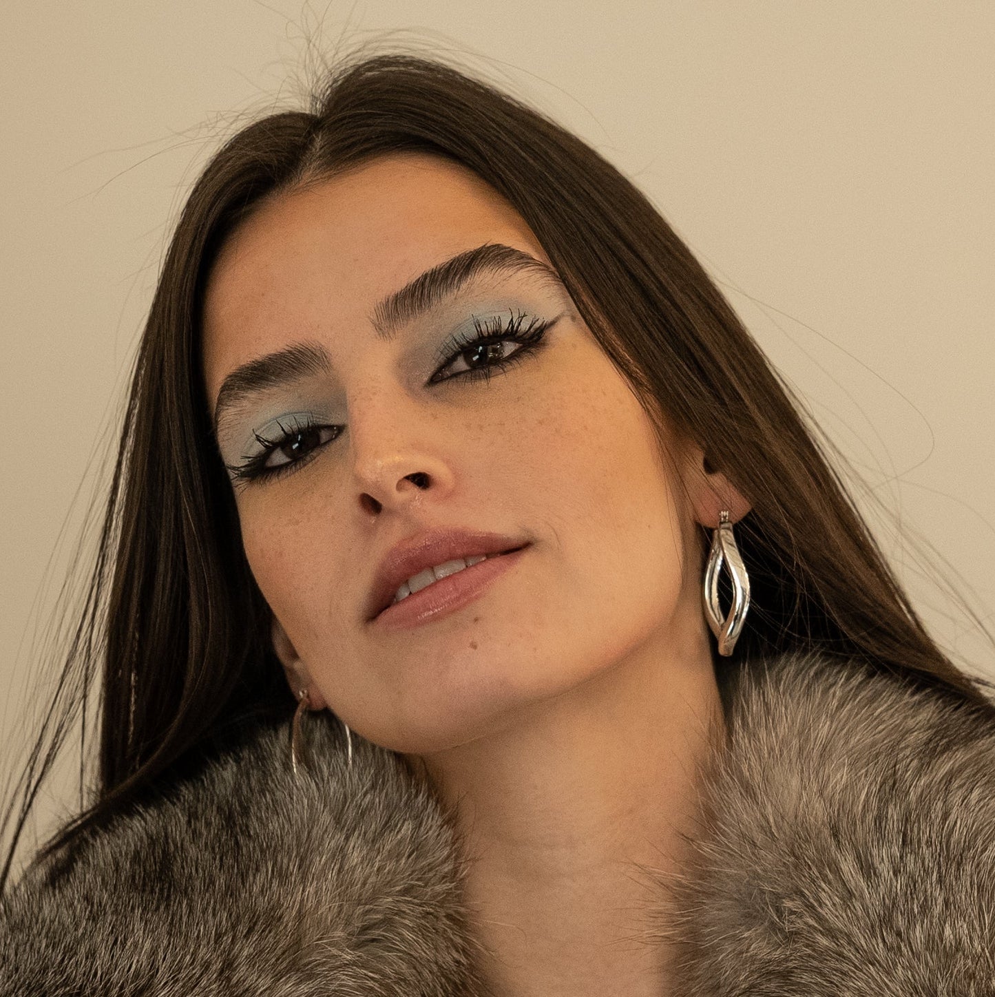 Fluid Icon Hoops