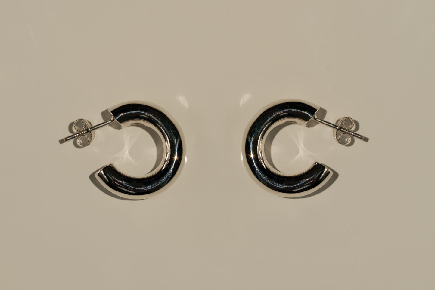 Lili Hoops