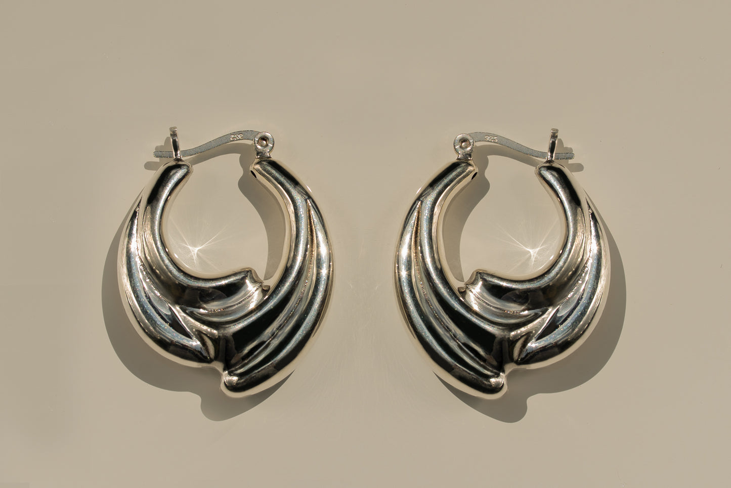 Aura Hoops