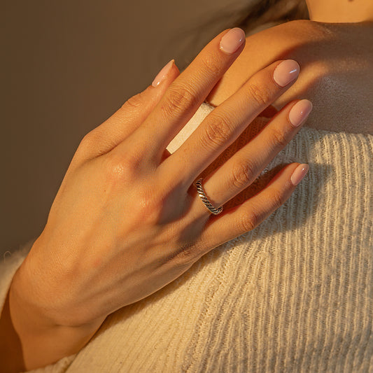 Ava Ring