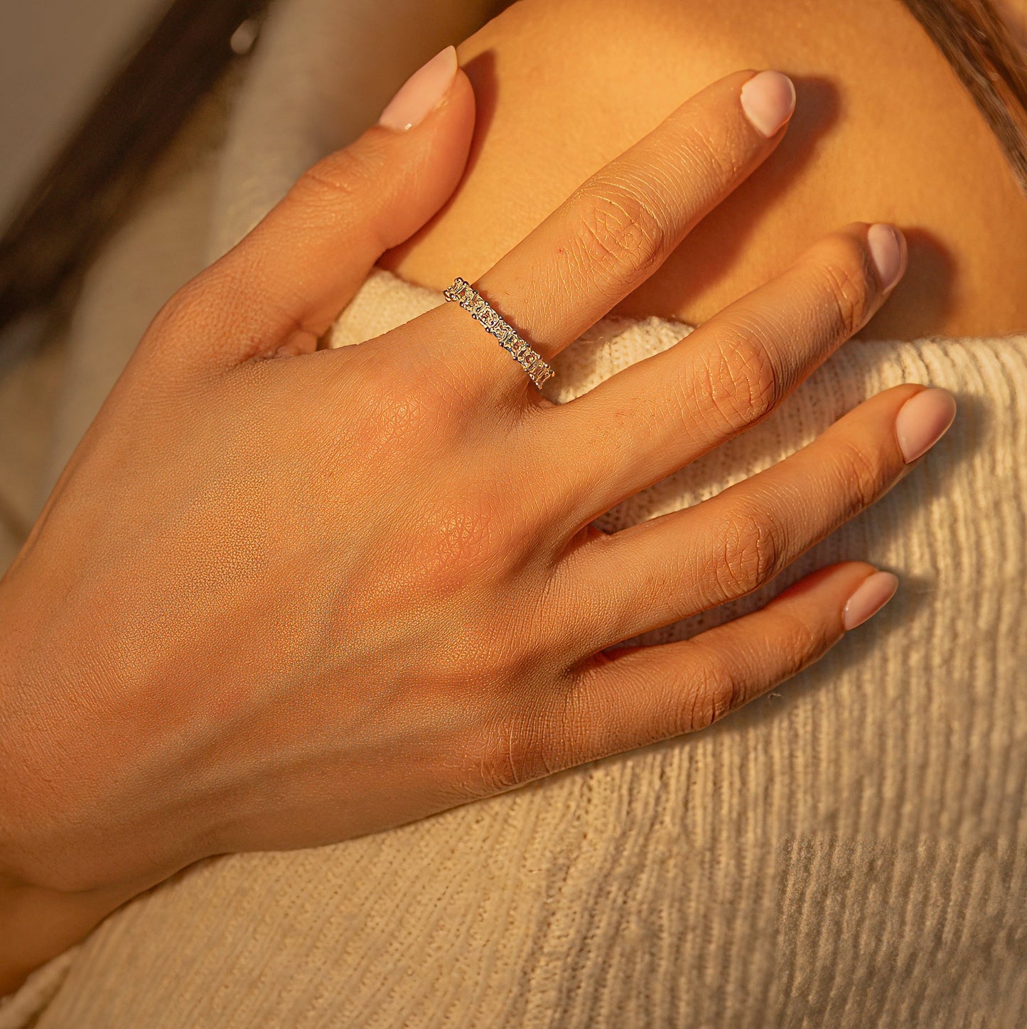 Lilas Eternity Ring