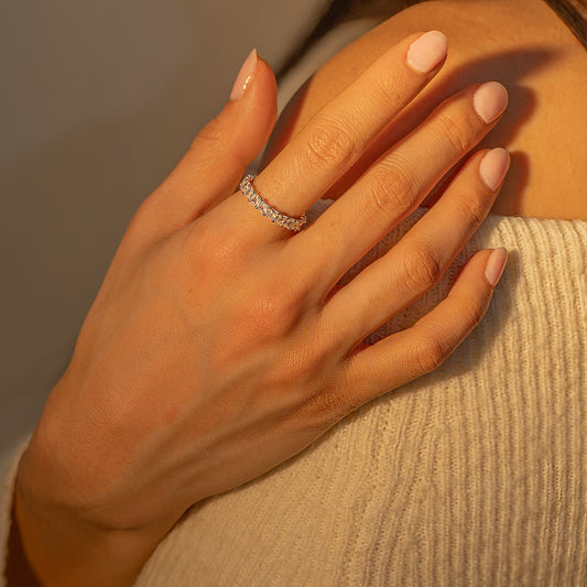 Lilas Eternity Ring
