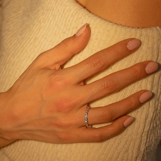 Elia Ring