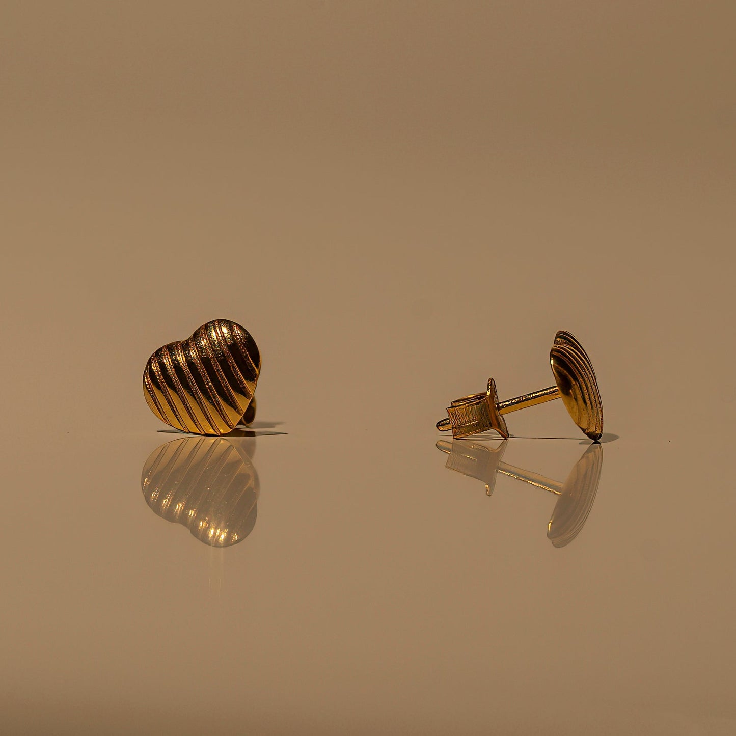 Ribbed Heart Studs