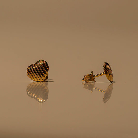 Ribbed Heart Studs