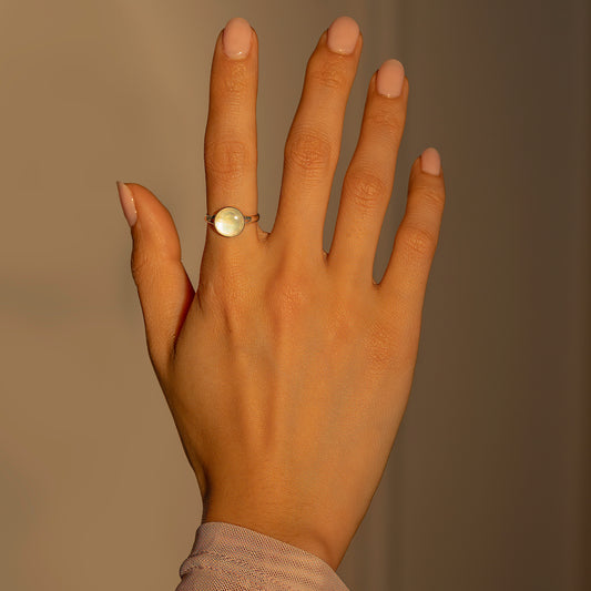 Léonie Pearl Ring