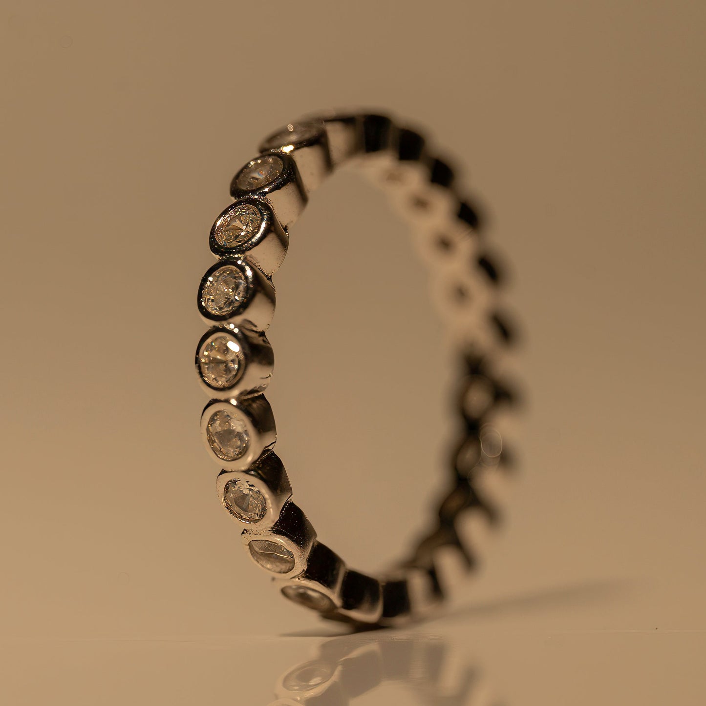 Elia Ring