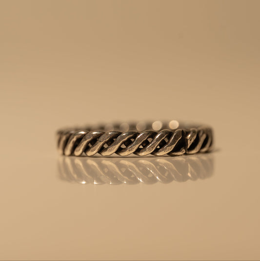 Ava Ring