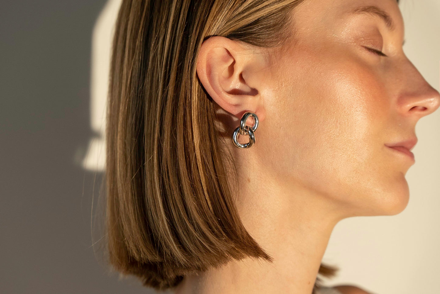 Double Loop Hoops