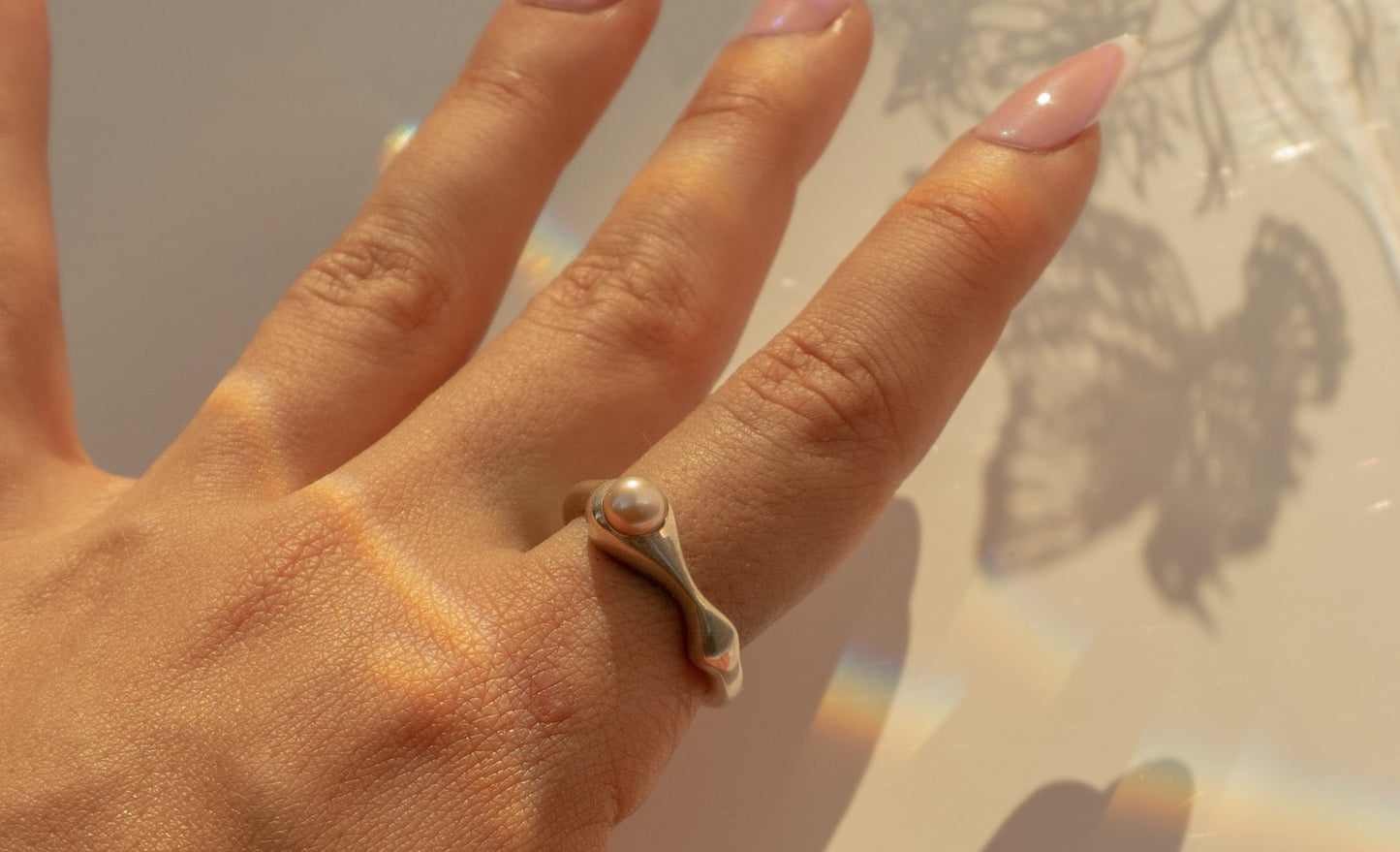 Fluid Pearl Ring
