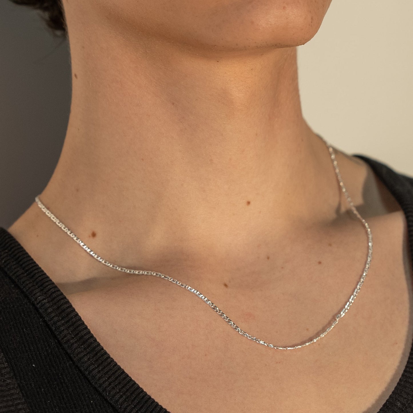 Dainty Ivan Chain