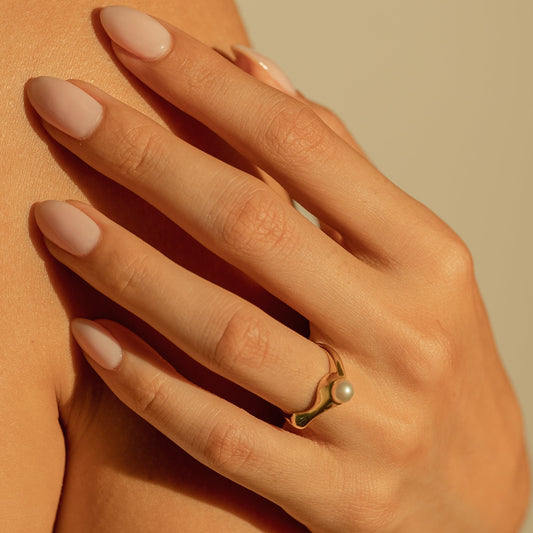 Fluid Pearl Ring