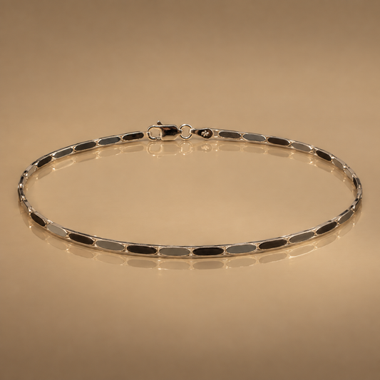 Milk & Rose Serpente Necklace - silver flat link chain necklace with lobster clasp