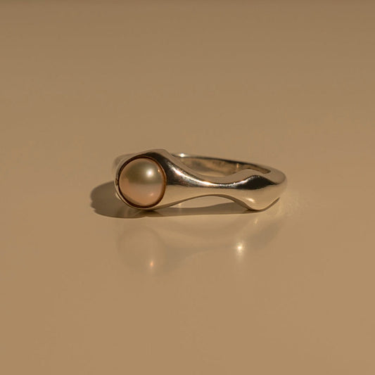 Fluid Pearl Ring