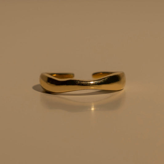 Classic Adjustable Ring