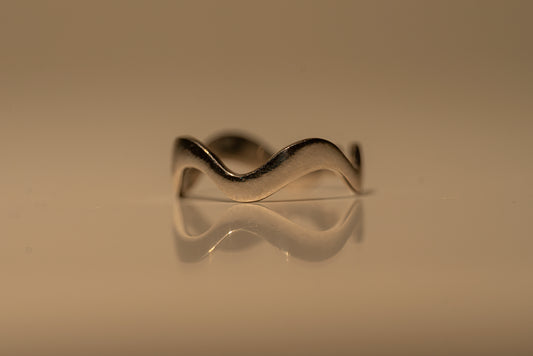 Wavy Adjustable Ring