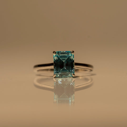 Lune Centerstone Ring