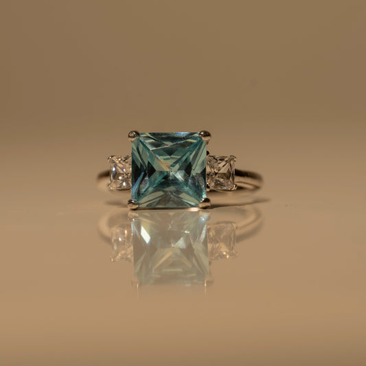 Colombe Centerstone Ring