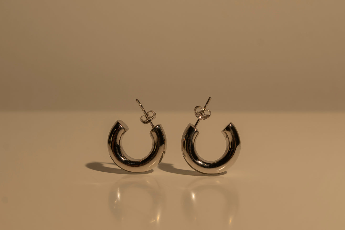 Lili Hoops