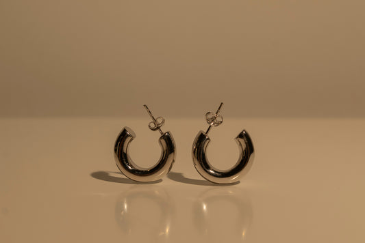 Lili Hoops