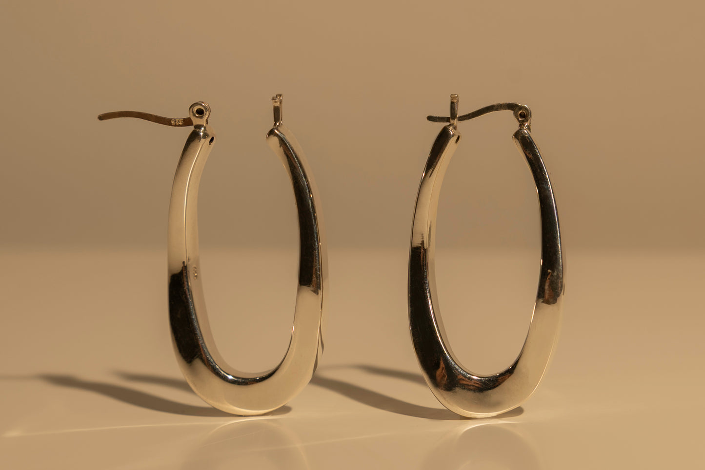 Fluid Icon Hoops