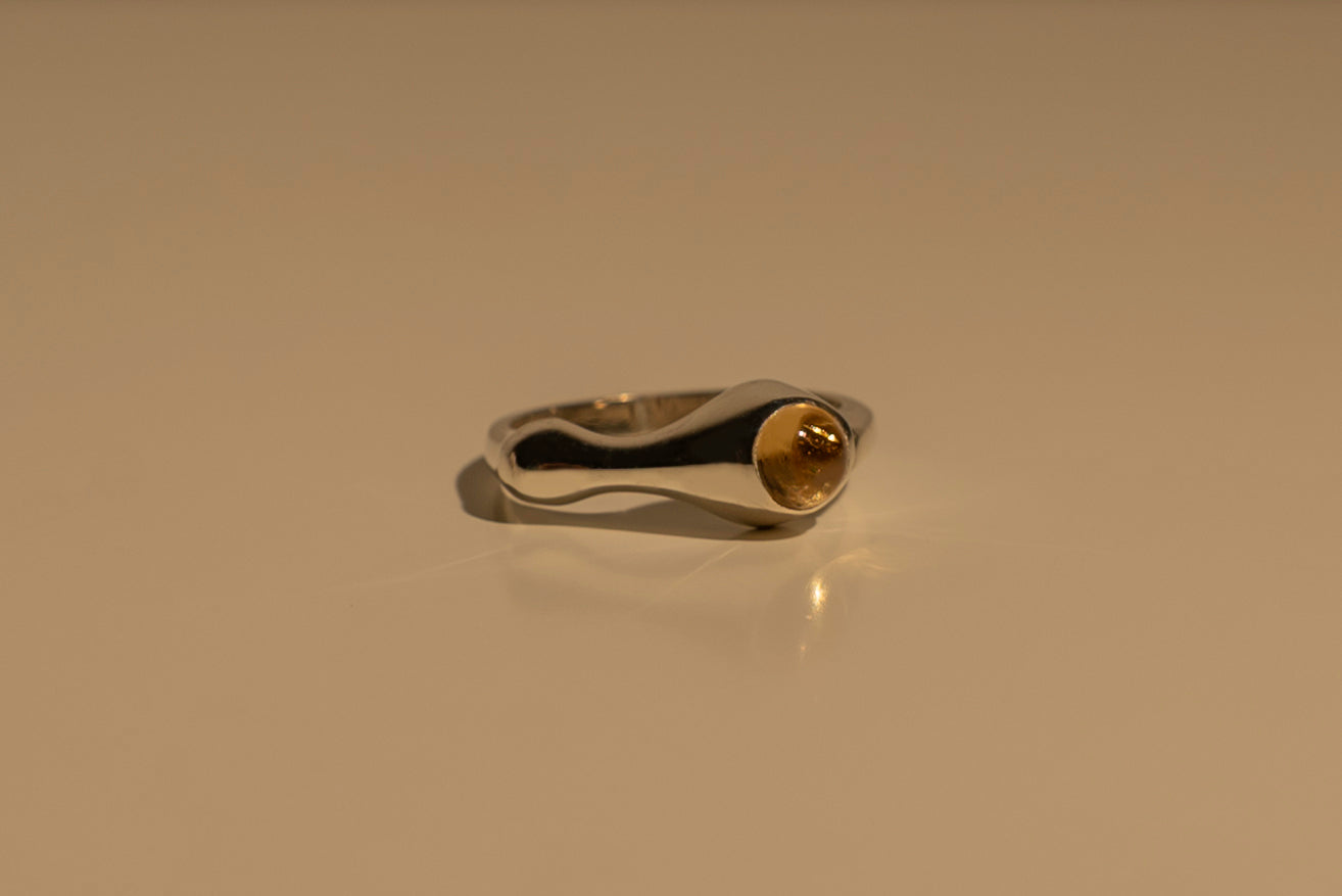 Fluid Stone Ring