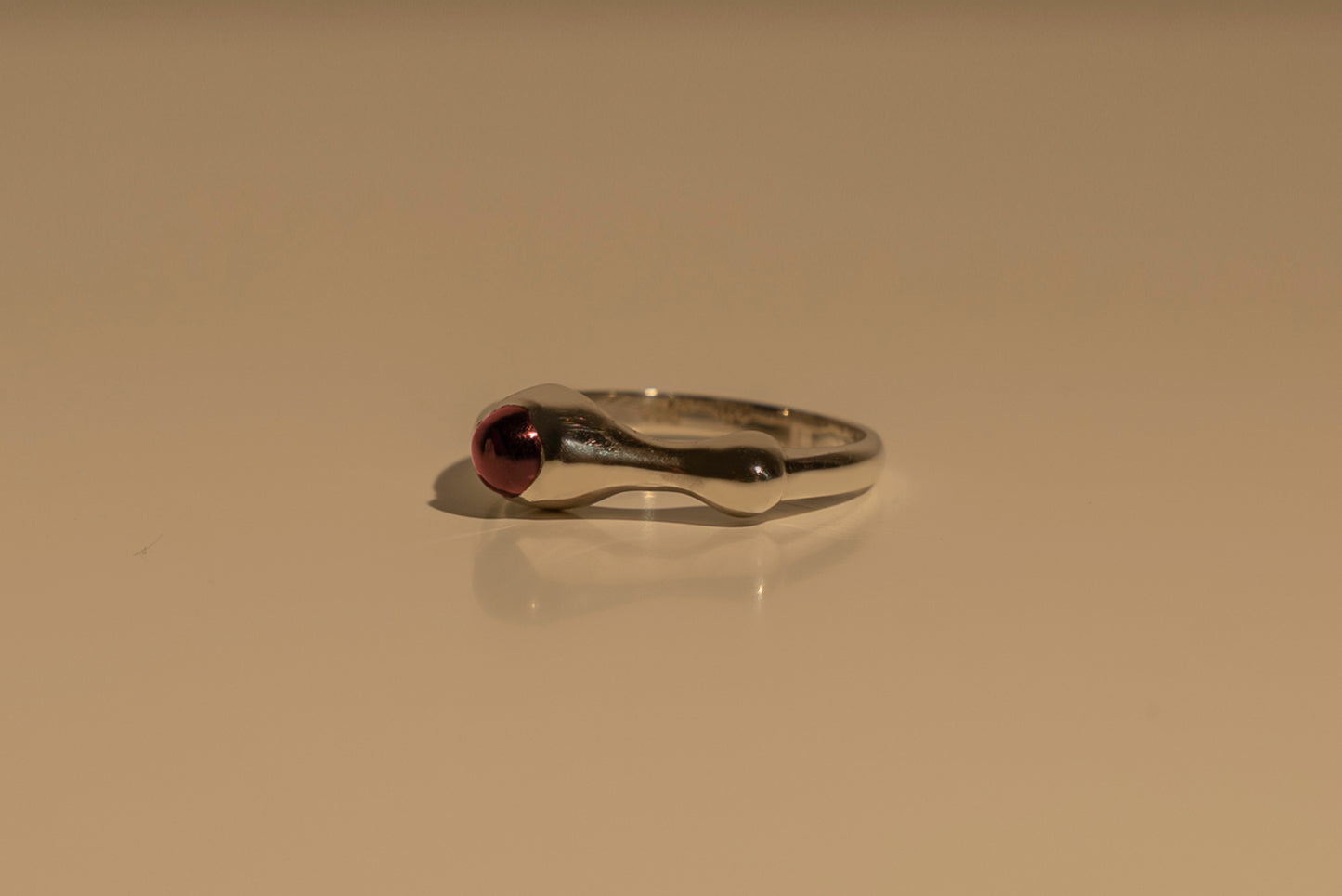 Fluid Stone Ring