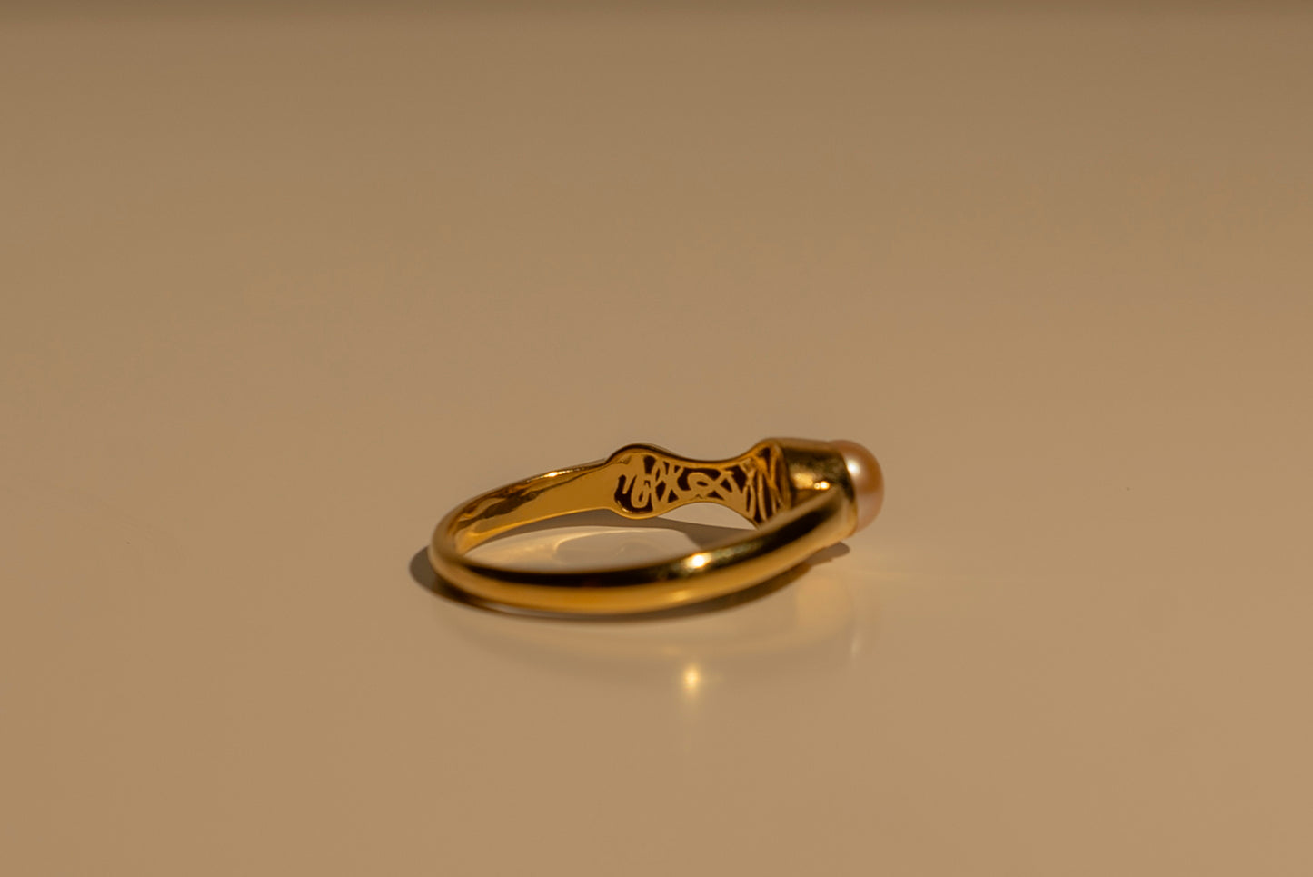 Fluid Pearl Ring
