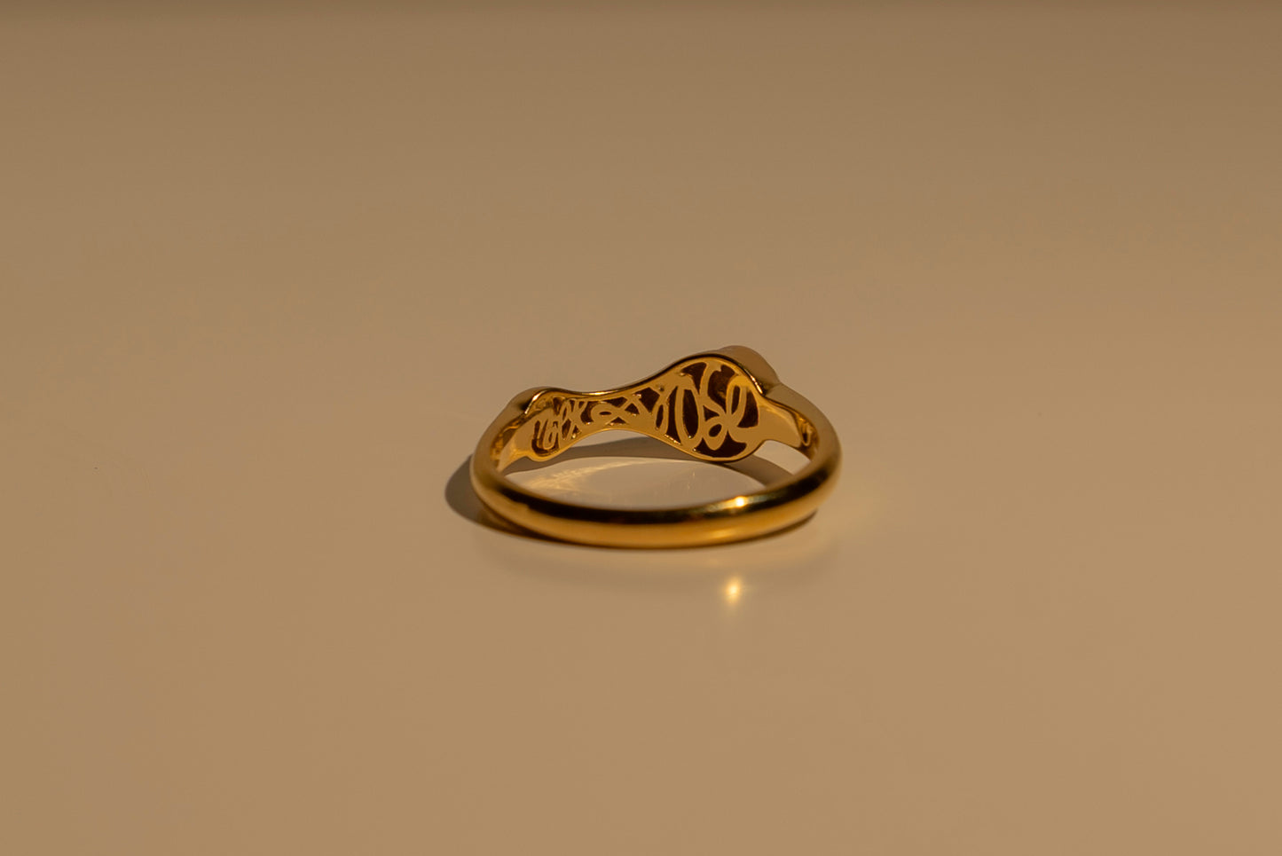 Fluid Pearl Ring