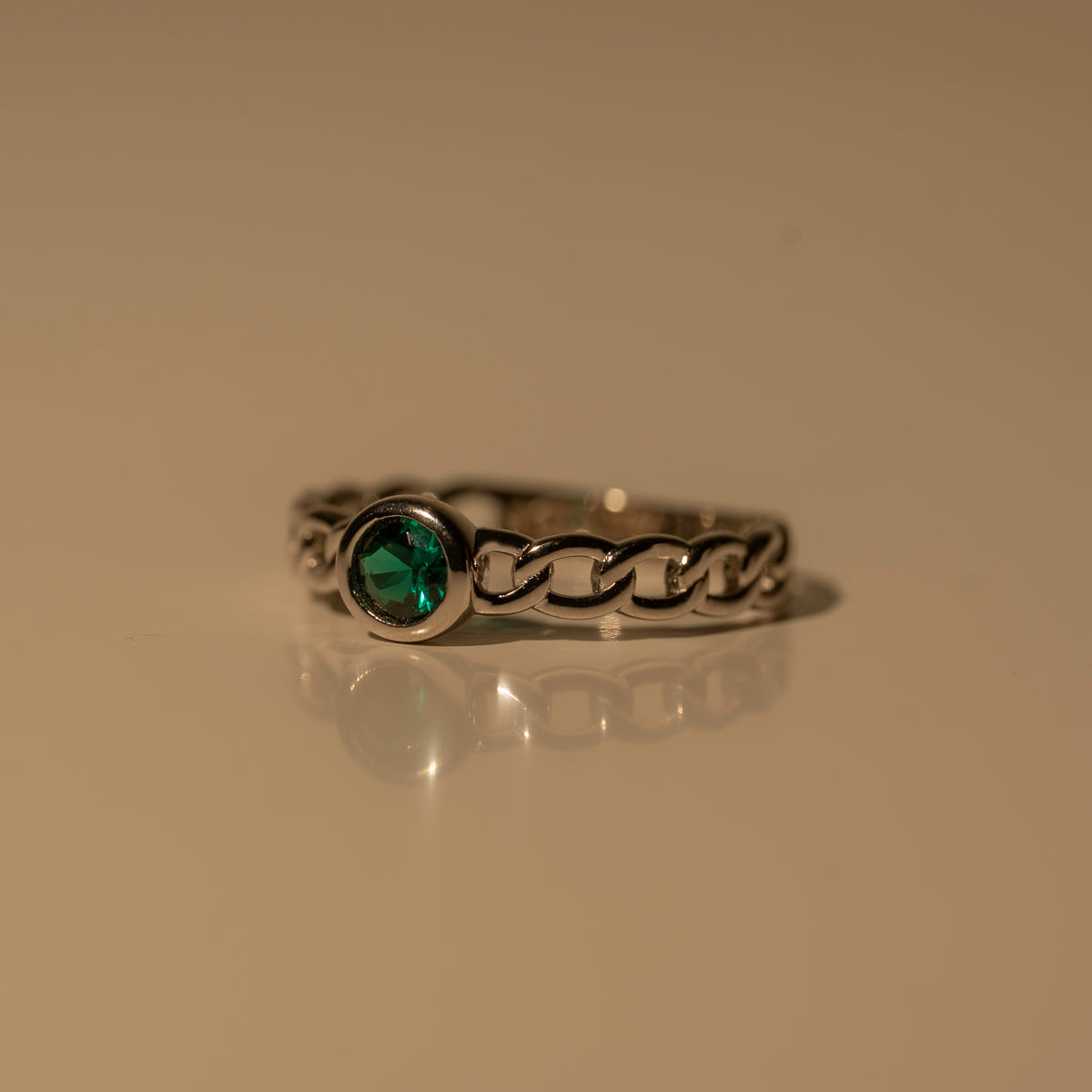 Middle Circle Ring