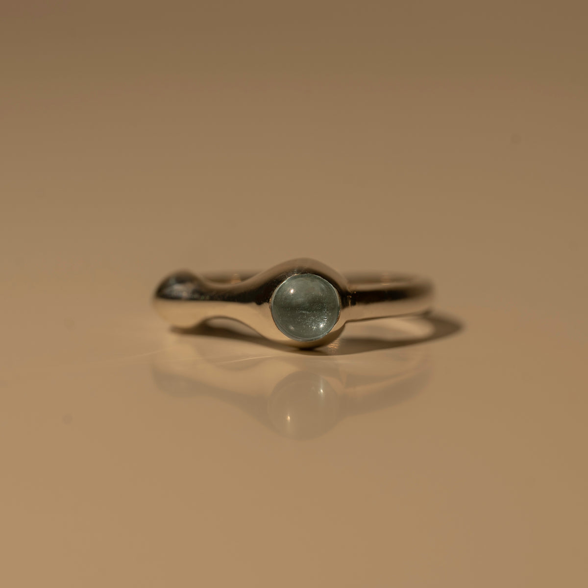 Fluid Stone Ring