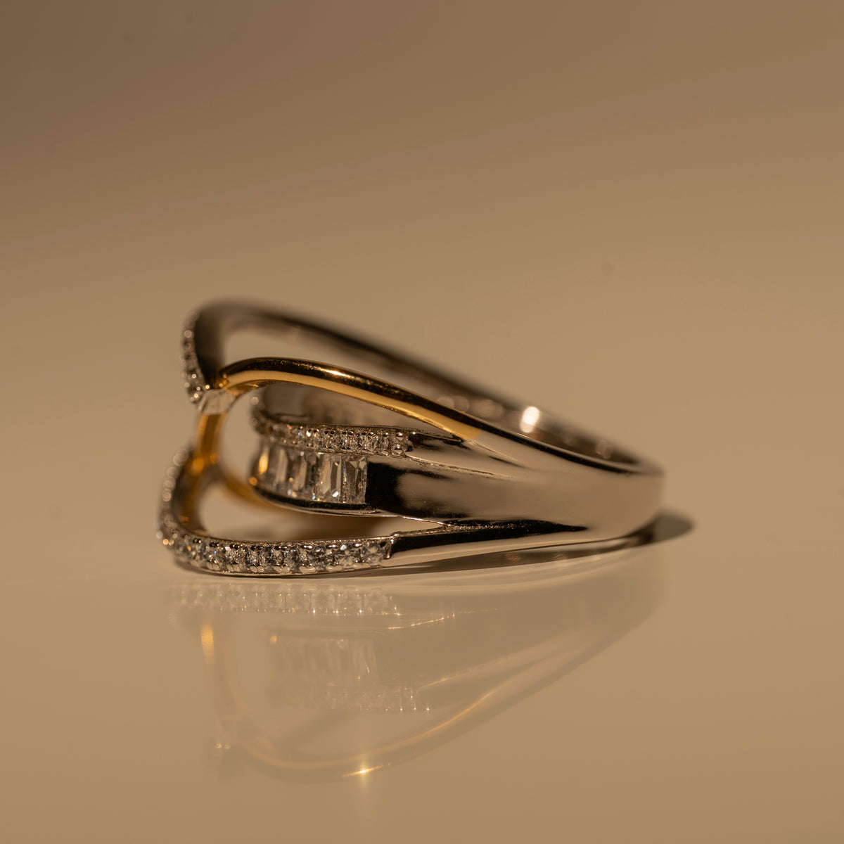 Madonna Ring