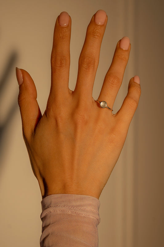 Geneviéve Pearl Ring