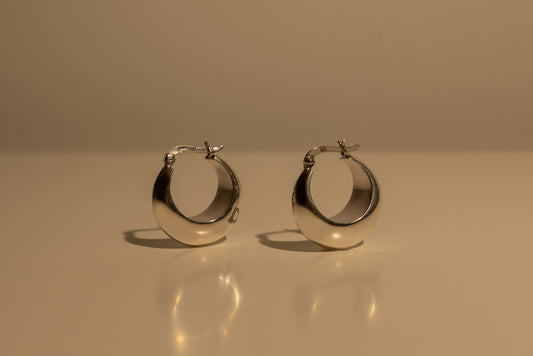 Avril Hoops