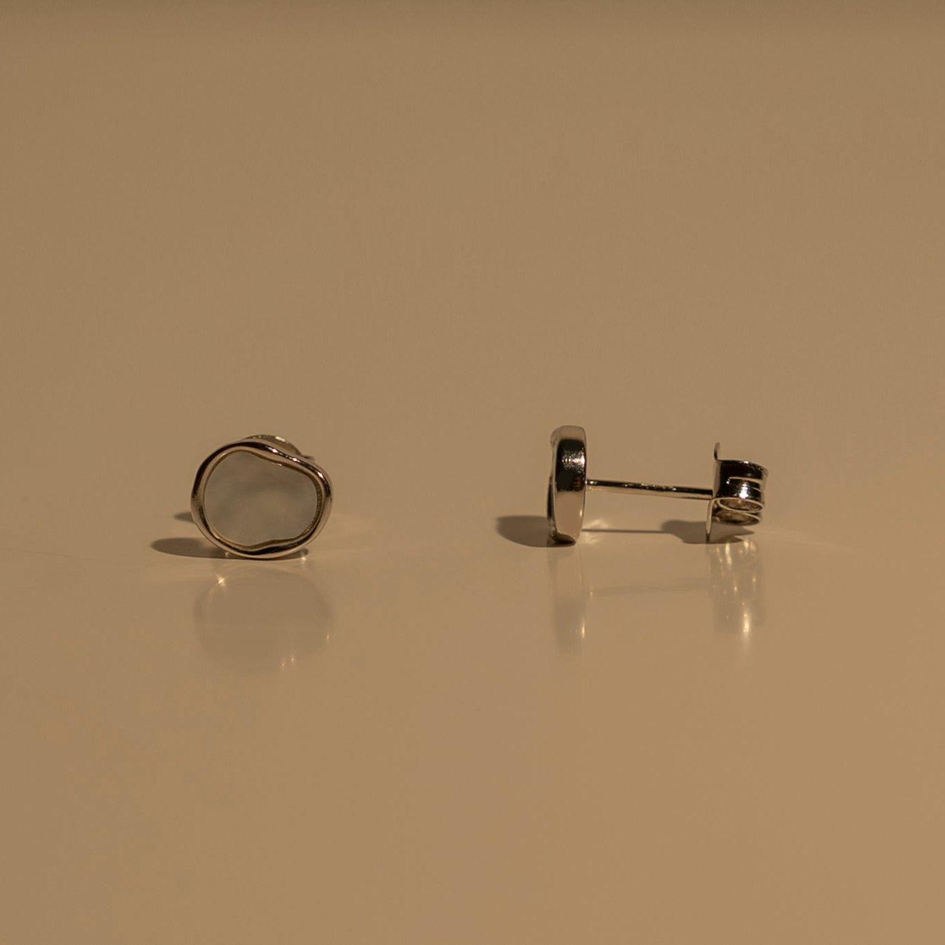 Circle Pearl Studs