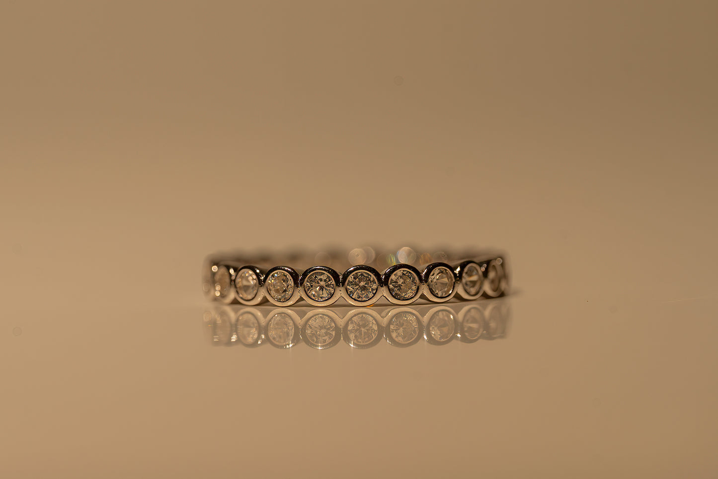Elia Ring