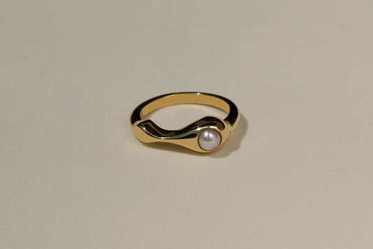 Fluid Pearl Ring