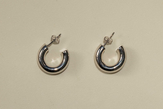 Lili Hoops