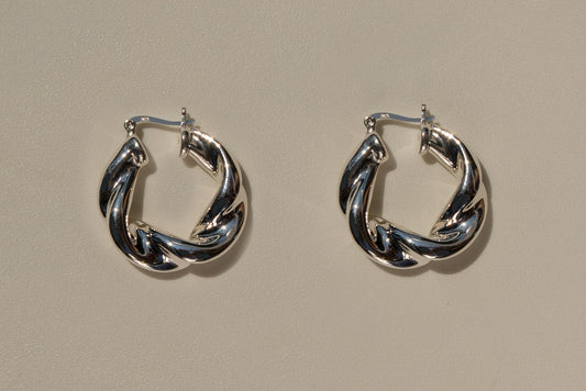 Twisty Boreas Hoops